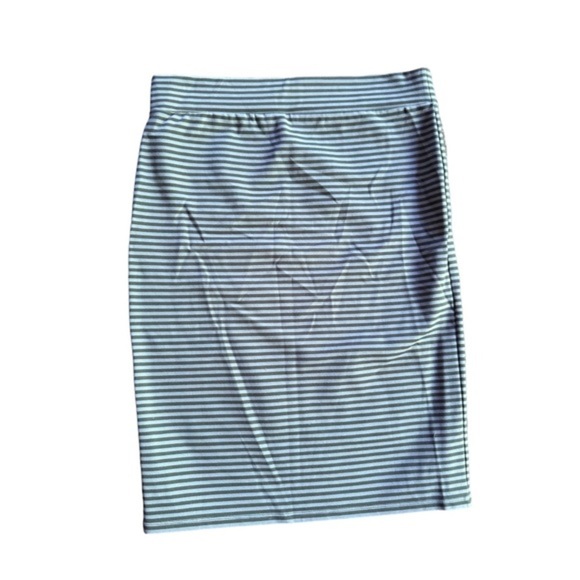 Toad Co Transita Skirt Sage Green Gray Stretch Size Small Stretchy - Picture 3 of 8
